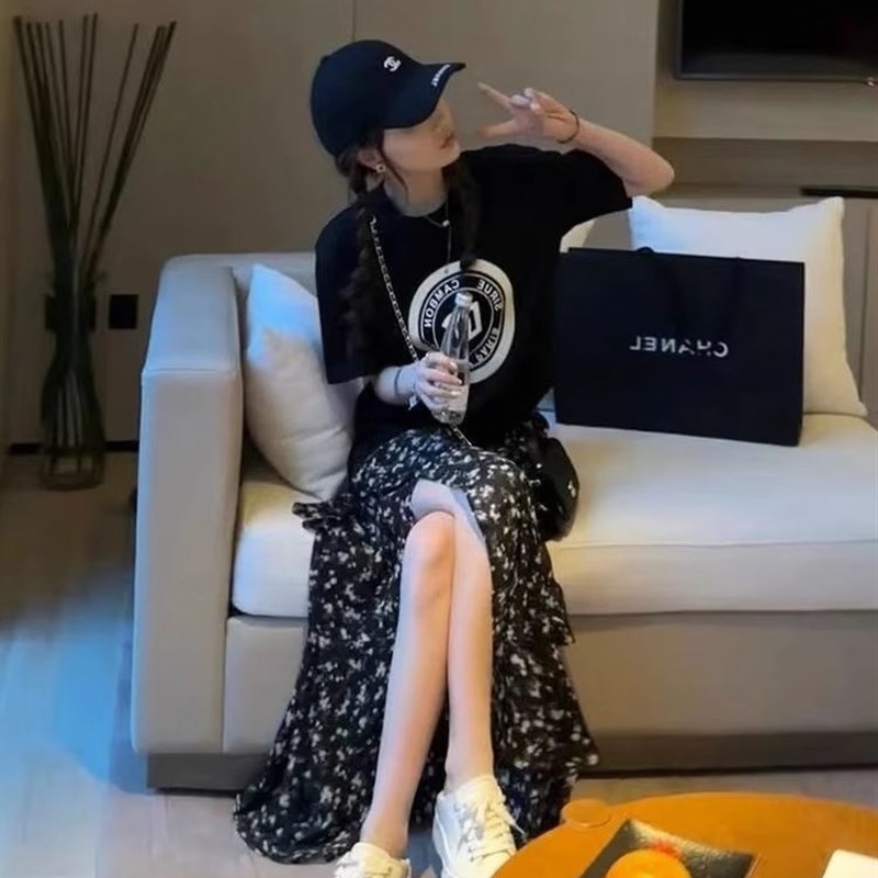 单件/套装荷叶边碎花开叉半身裙女新款夏松紧大码腰显瘦过膝长裙