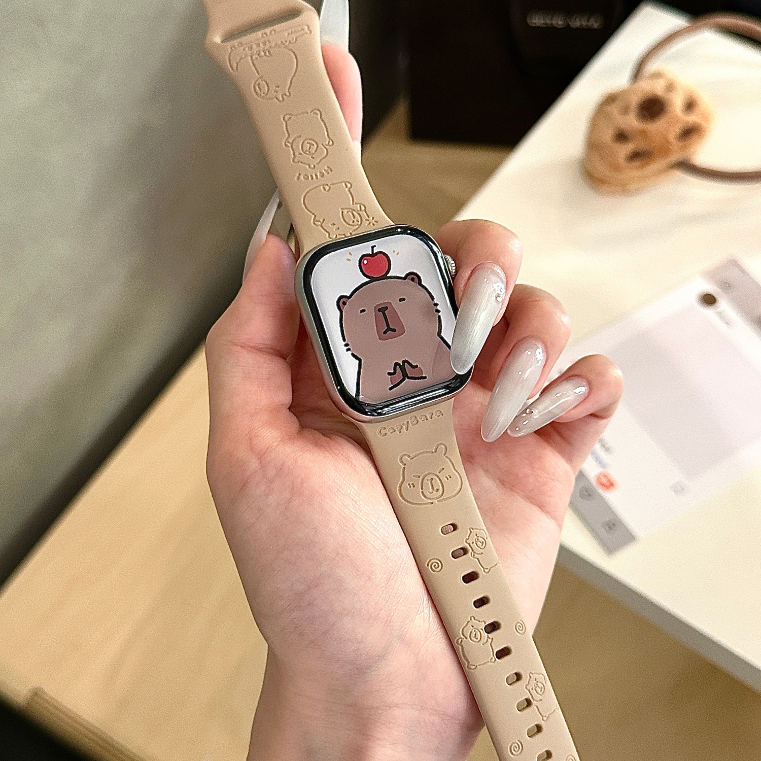 卡皮巴拉适用苹果手表表带iwatchS11/10/9硅胶Apple呆萌2ultra/SE