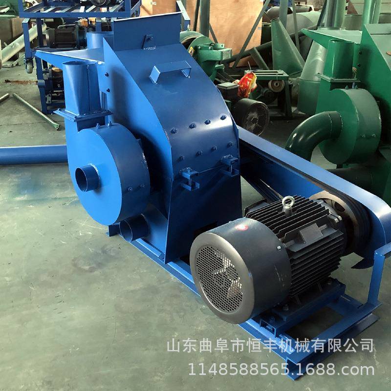 锤片式麦秸打糠机多功能花生秧稻糠粉碎机小型饲养场饲料磨糠机