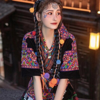 苗族服装土家族湘西贵州演出服少数民族舞蹈服装舞台装旅拍