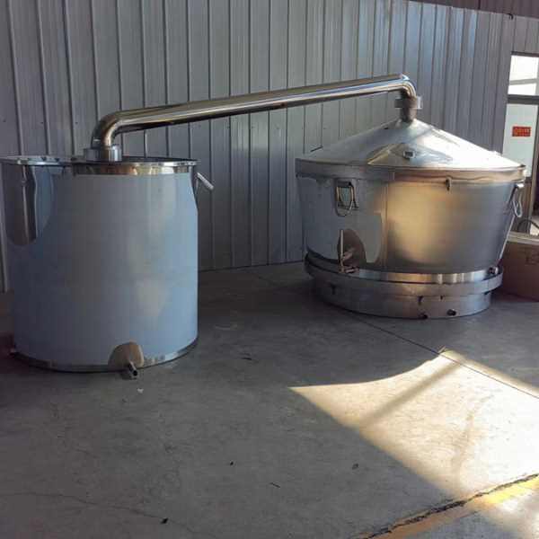 酒厂设备 个体作坊创业酿酒设备二百斤三百斤小型酿酒设备融兴