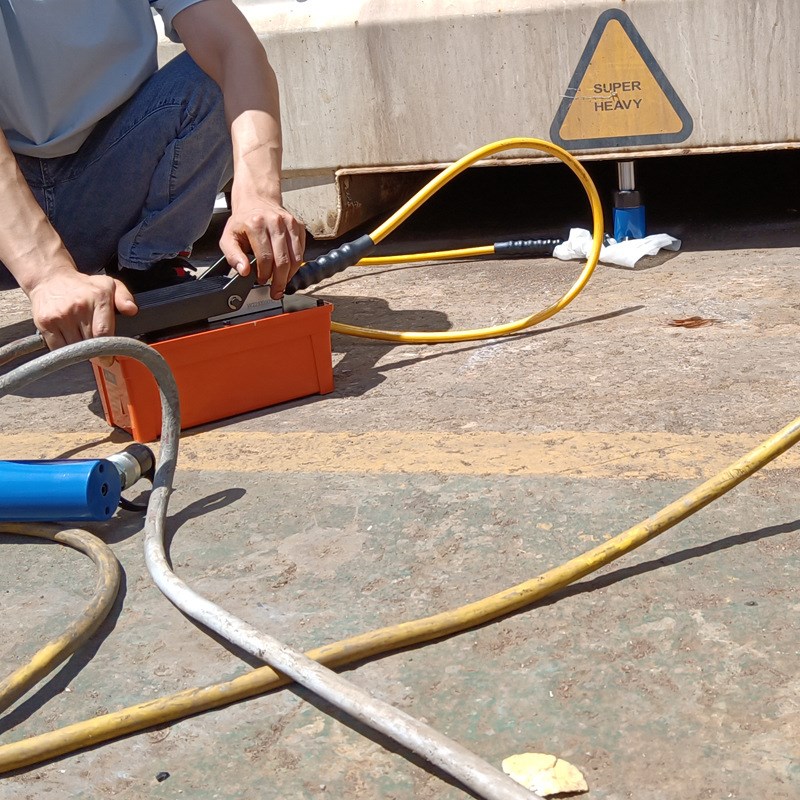 RC53气动液压千斤顶设备维修顶升工具机床维修用分离式油压顶