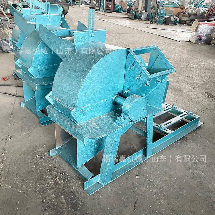 600型杉木木材粉碎机生物质饲料粉碎机树枝边角料粉碎机出料匀