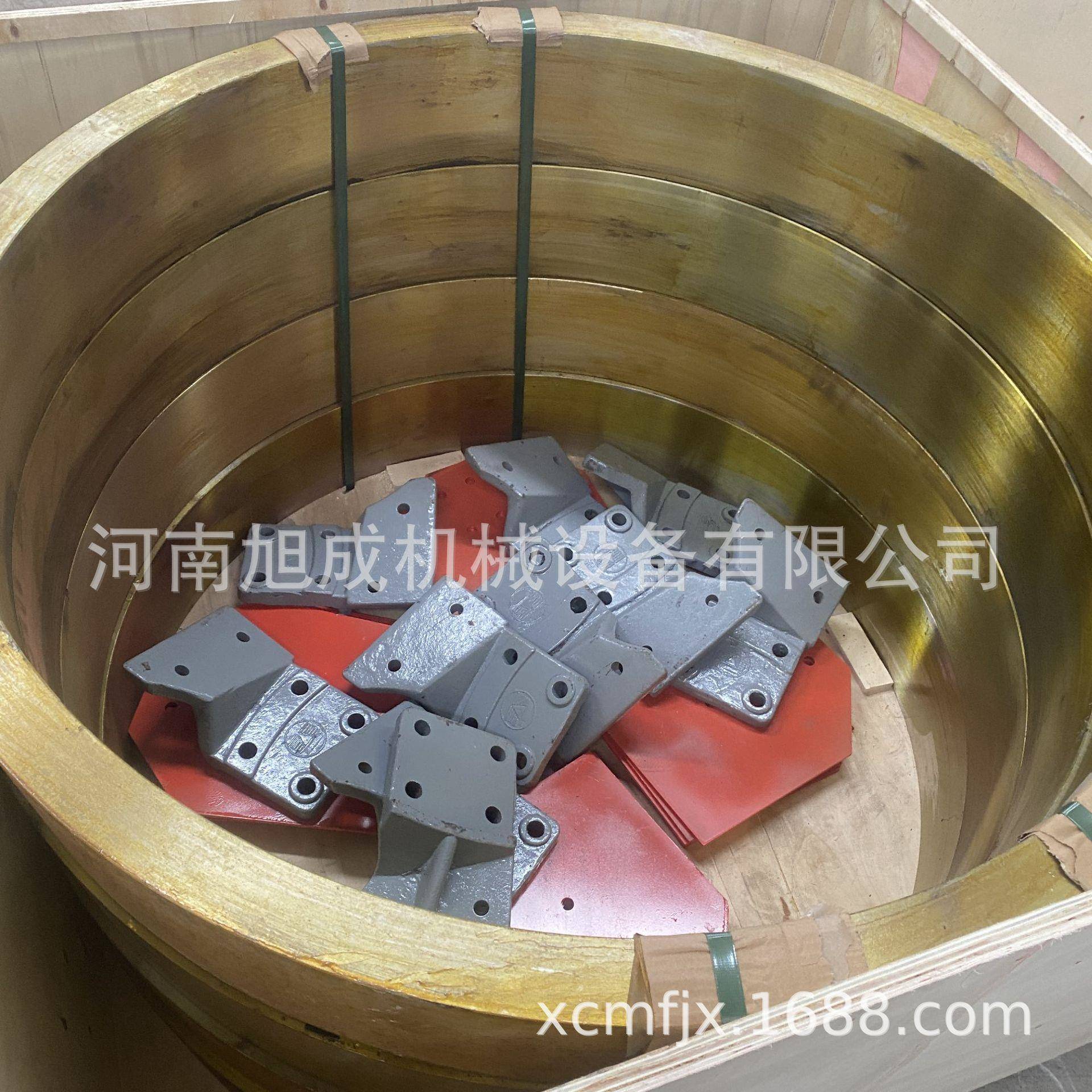 雷蒙磨磨辊高锰钢磨环梅花架矿山设备雷蒙磨配件厂家粉碎