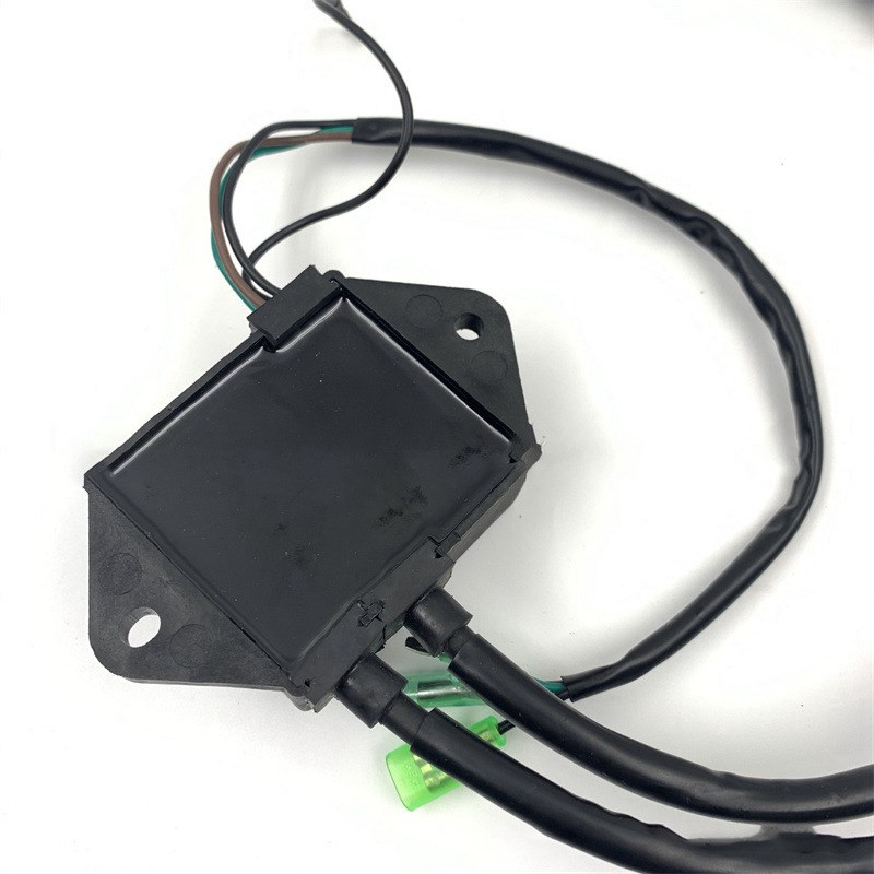 东发2冲程8/9.8匹马力船外机CDI点火器 3B2-06170-0 3B2061700