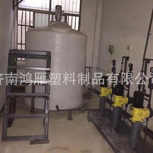 置投药桶加药罐 济南厂家直销10吨PE加药箱耐酸碱搅拌罐加药装