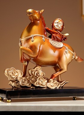 新马上封侯办公室创意客厅玄关酒柜电视柜装饰品升职礼品