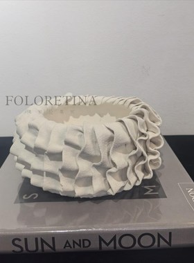 现代轻奢简约纯手工陶瓷花器摆件样板极简陶瓷花盆装饰品创意摆件