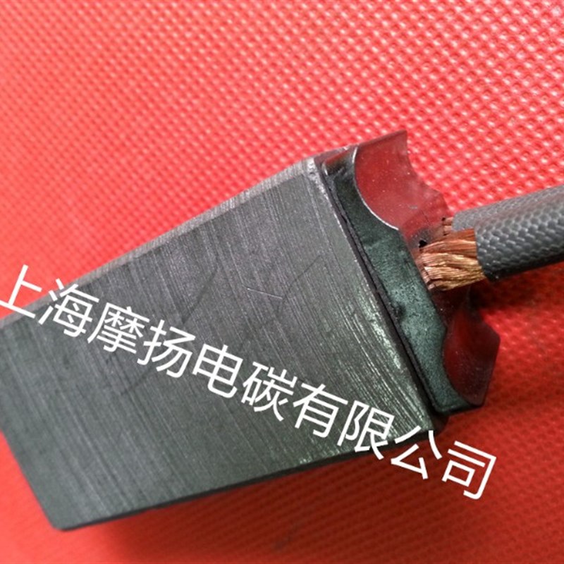 电站电机配件 励磁机电刷 发电机碳刷 电机碳刷 D172 25X32X60MM