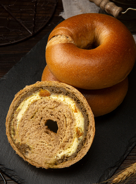 卡布罗森焙茶杏子双拼贝果夹心面包早餐饱腹强代餐巧克力面包