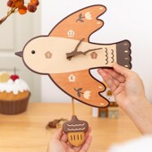 阿楹 奶油有趣电视背景墙面装 饰燕子鸟幼儿园床头钟表遮丑门挂件