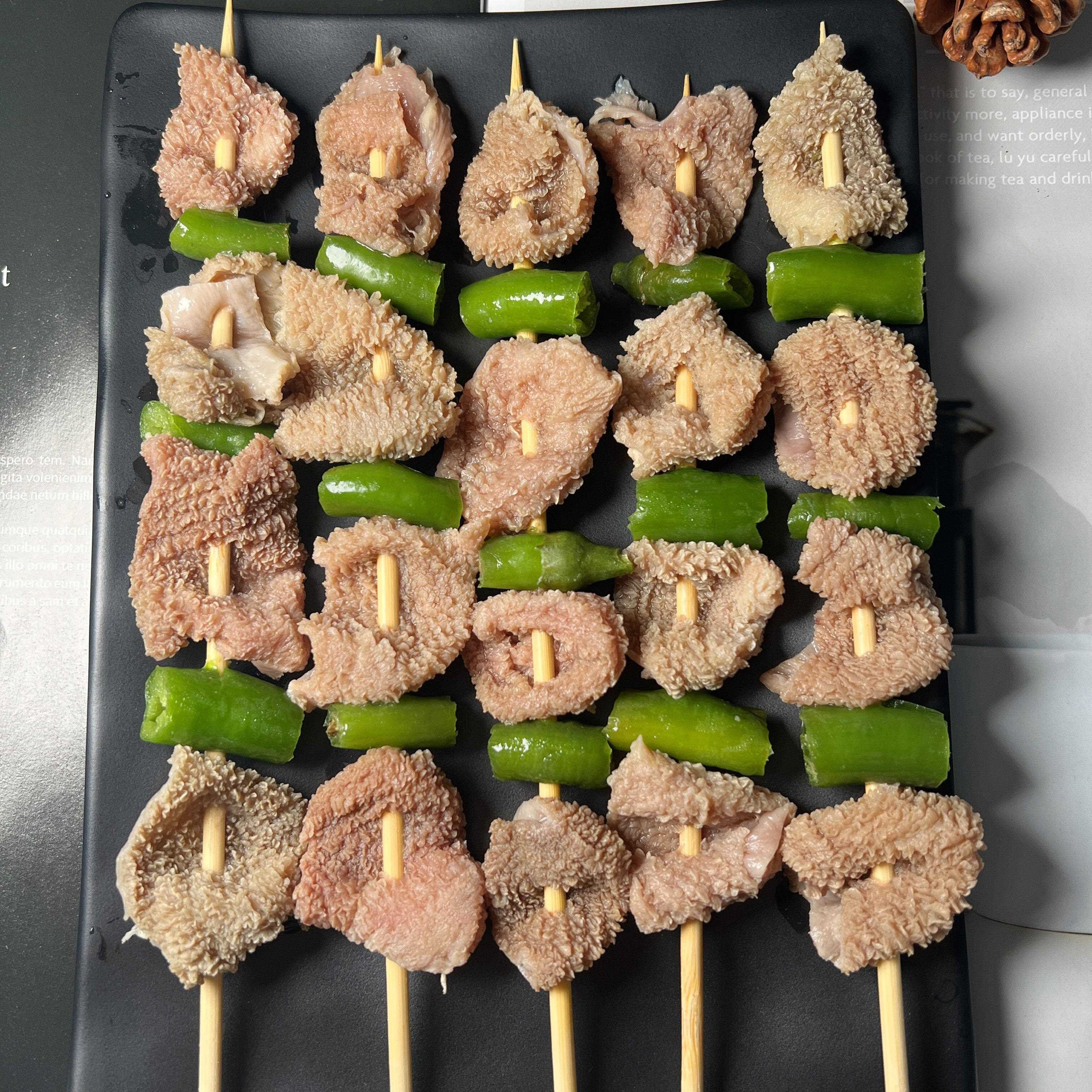新品串社汇青椒毛肚串新鲜烧烤麻辣烫食材青椒牛肚串牛百叶商用半