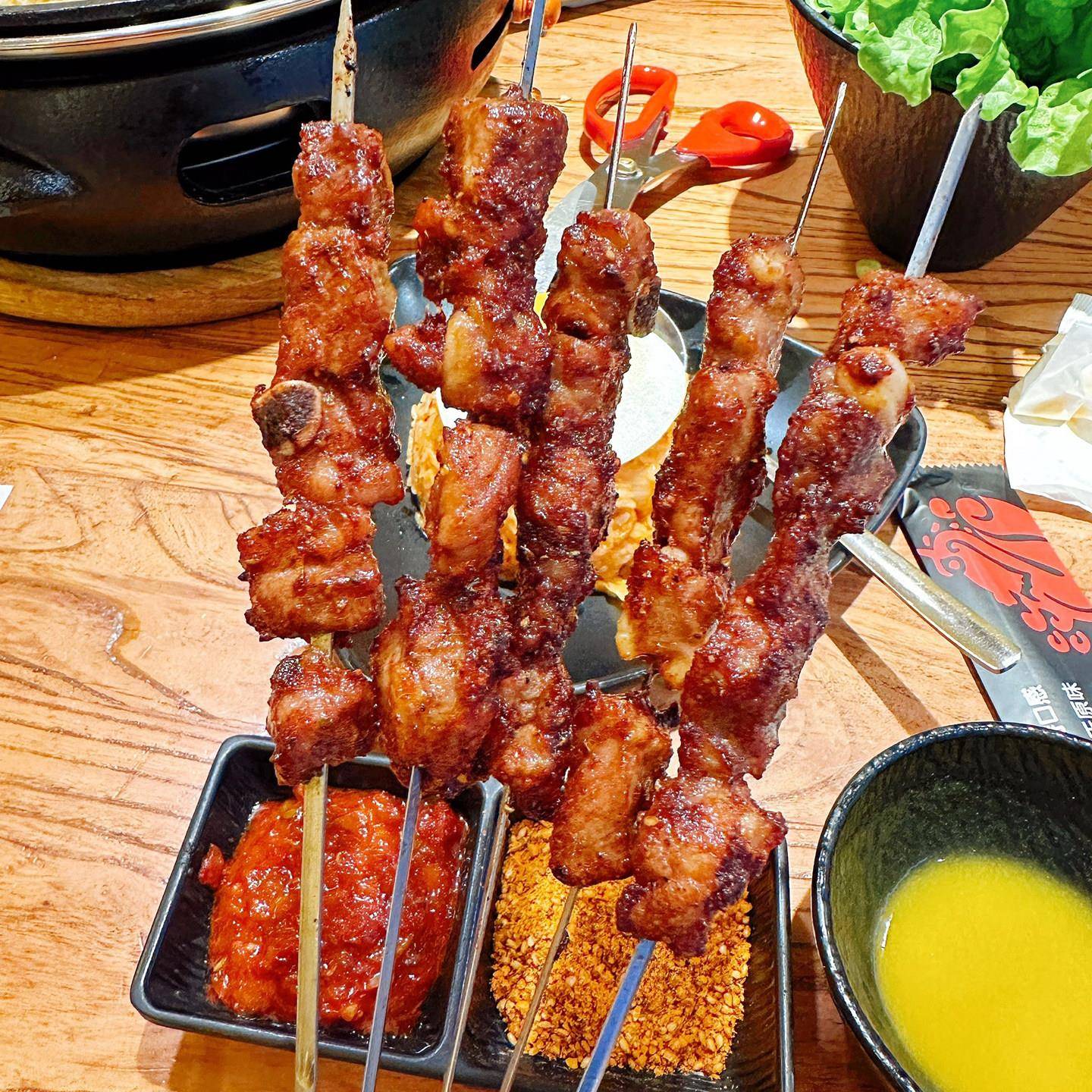 新品麻辣排骨串商用半成品猪软骨串猪肋骨猪肉串烤肉烧烤油炸食材