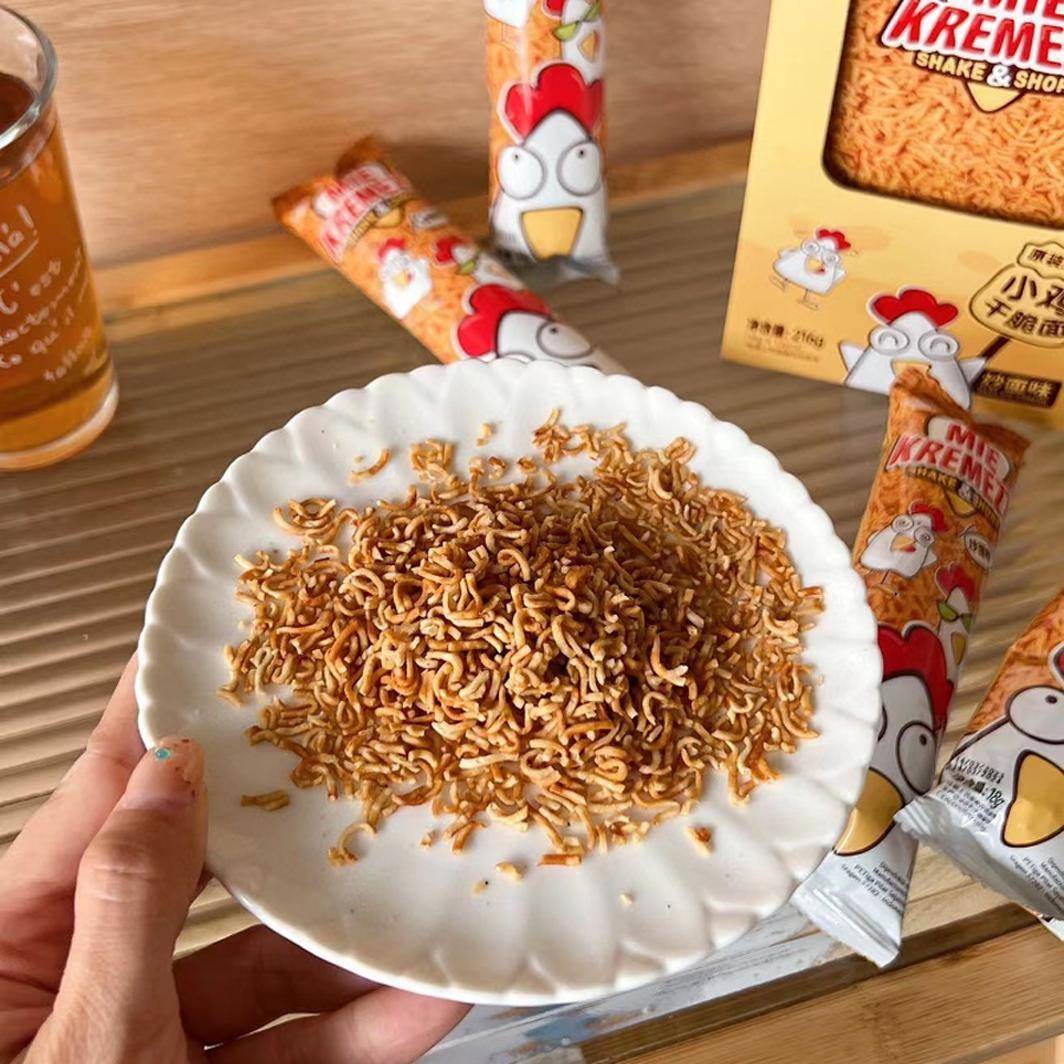 MIEKREMEZZ印尼进口小鸡碎碎面网红休闲露营童年零食炒面味干脆面