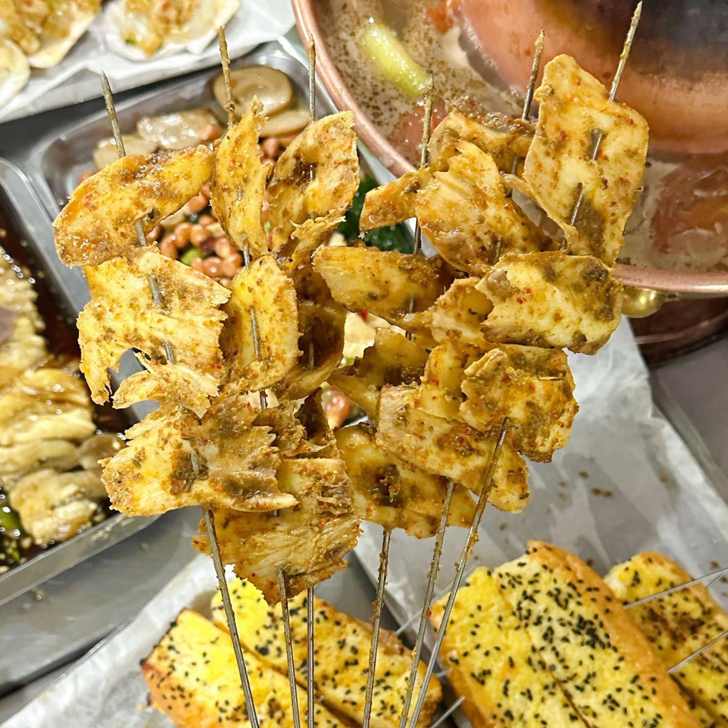 新品铁签东北牛板筋片大串商用冷冻半成品烧烤食材牛筋串牛腱子肉