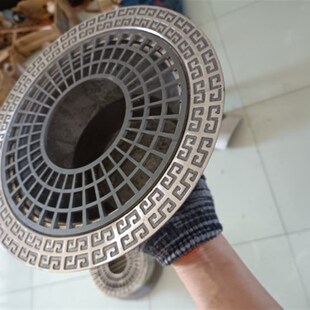 炭炉无烟碳烧烤大墩子款 铁篦子铜篦子平面回纹面板配 车轴车轱辘款