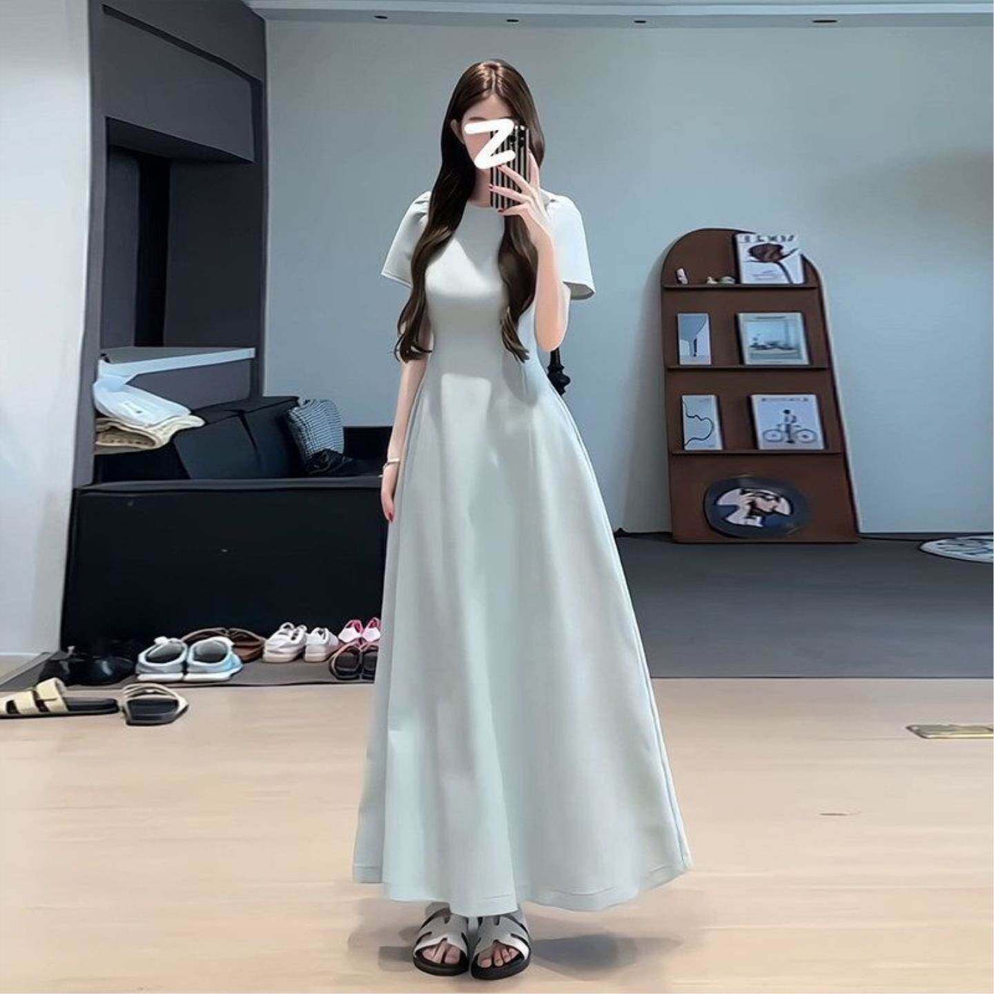 法式复古长裙女夏季新款收腰显瘦高级感赫本风黑色西装面料连衣裙