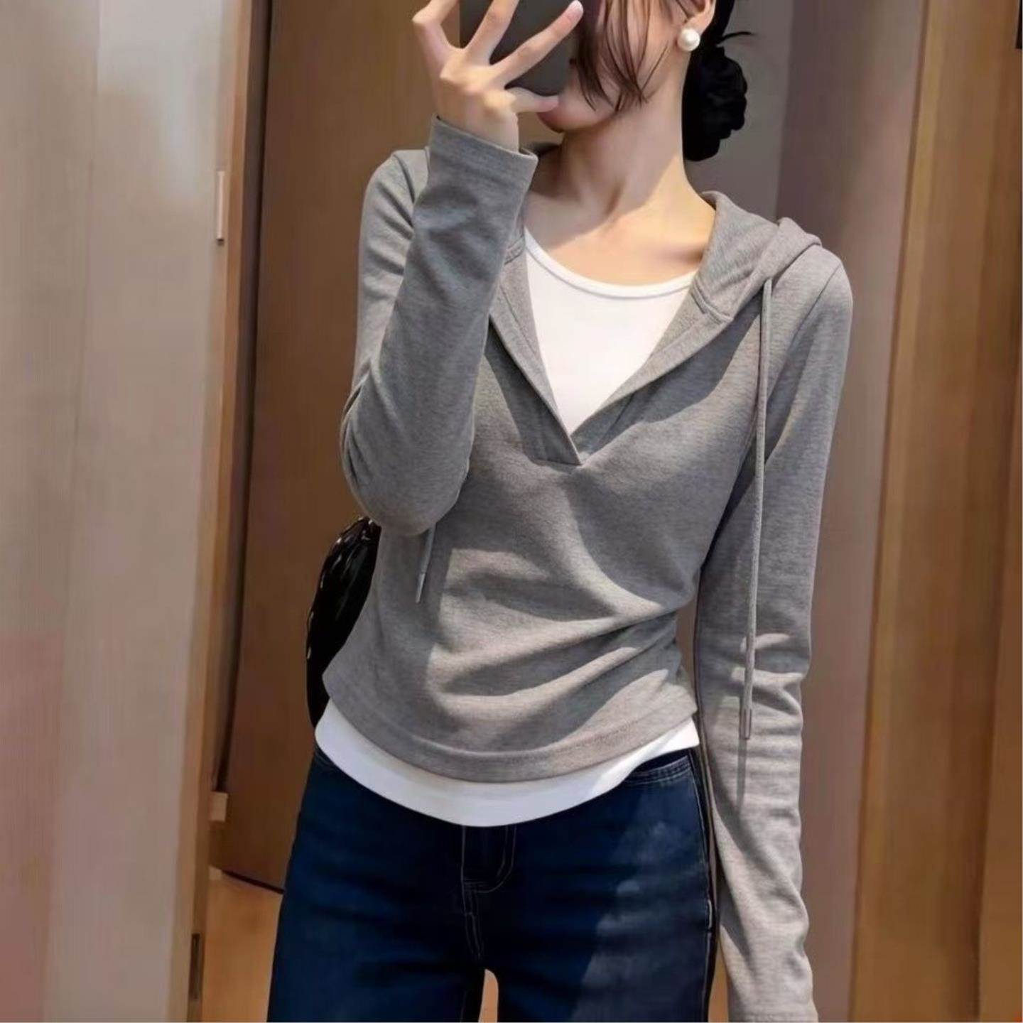 超好看温柔风松弛感少女感粉色假两件上衣女2026早春连帽半扣小衫