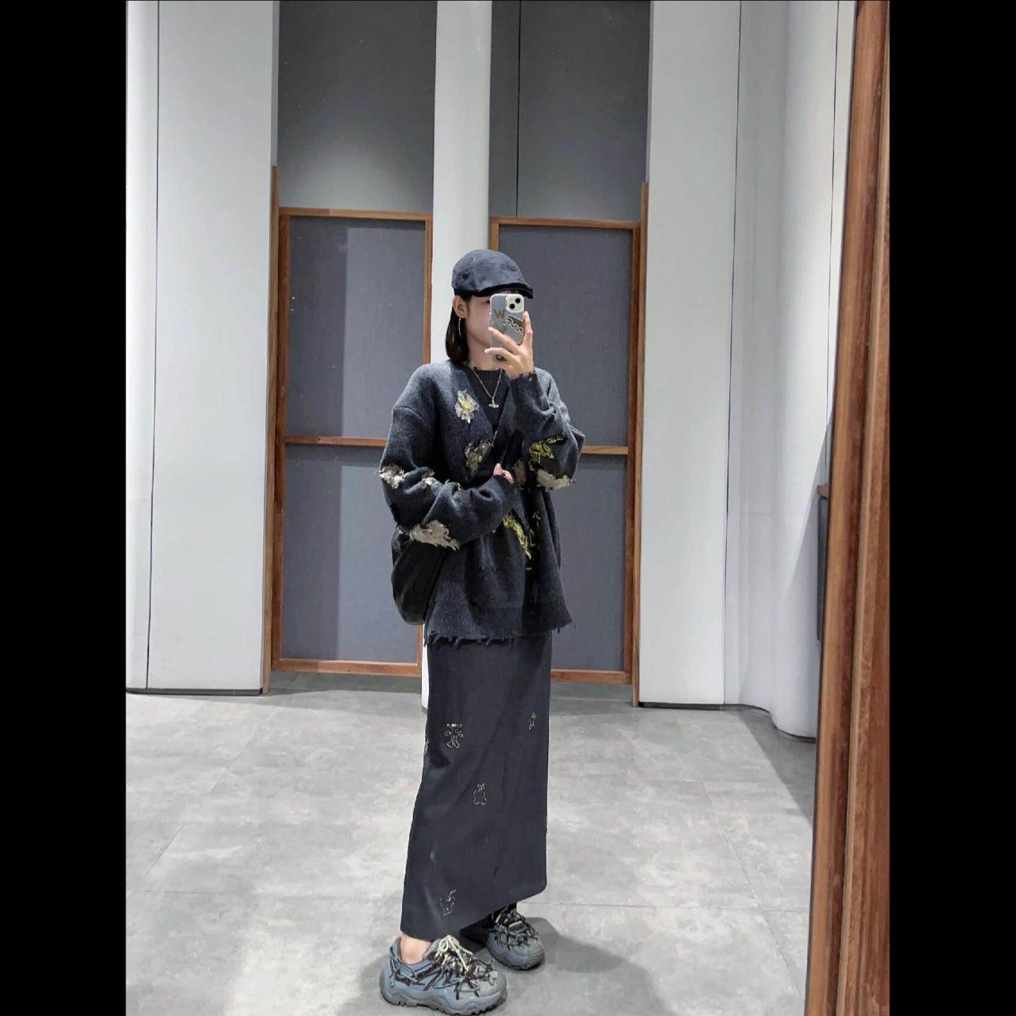 2026春季新款慵懒风毛衣宽松花朵刺绣长袖针织衫女百搭半身裙套装