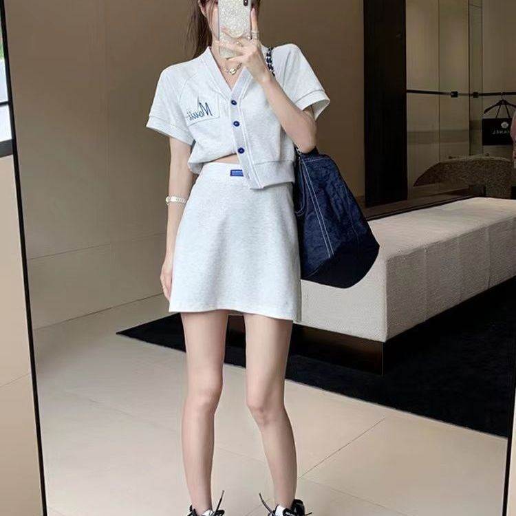 盐系运动服套装女夏季学生宽松韩版时尚气质短袖短裙休闲两件套