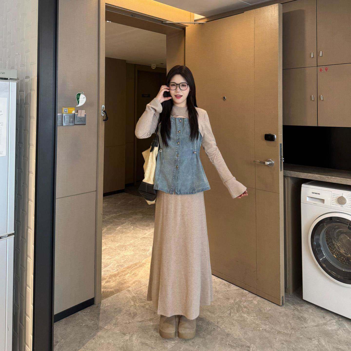 大码女装牛仔拼接上衣女春季宽松半裙长裤套装