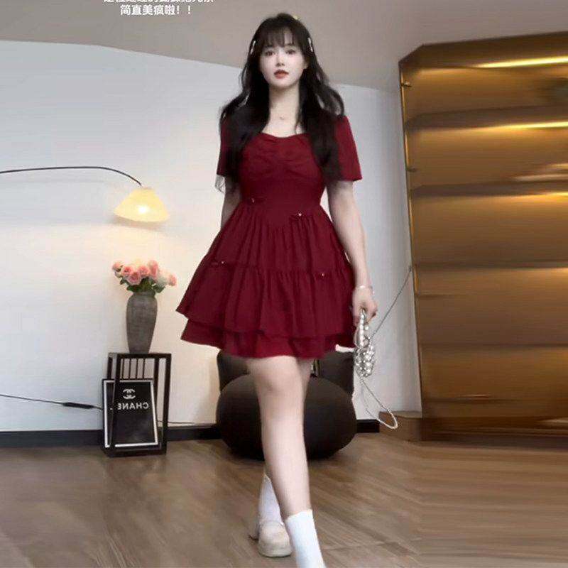 大码微胖纯欲连衣裙女夏季胖显瘦方领复古赫本风绝美小个子裙子