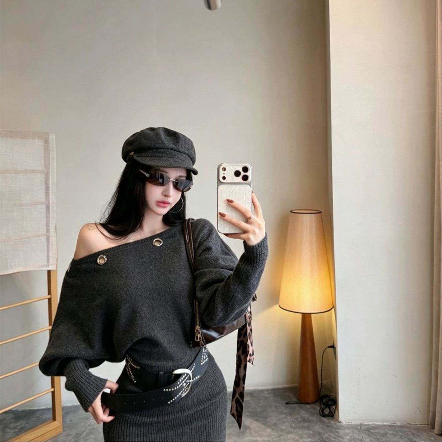 复古辣妹金属扣针织连衣裙女收腰修身长袖裙子高级感包臀短裙