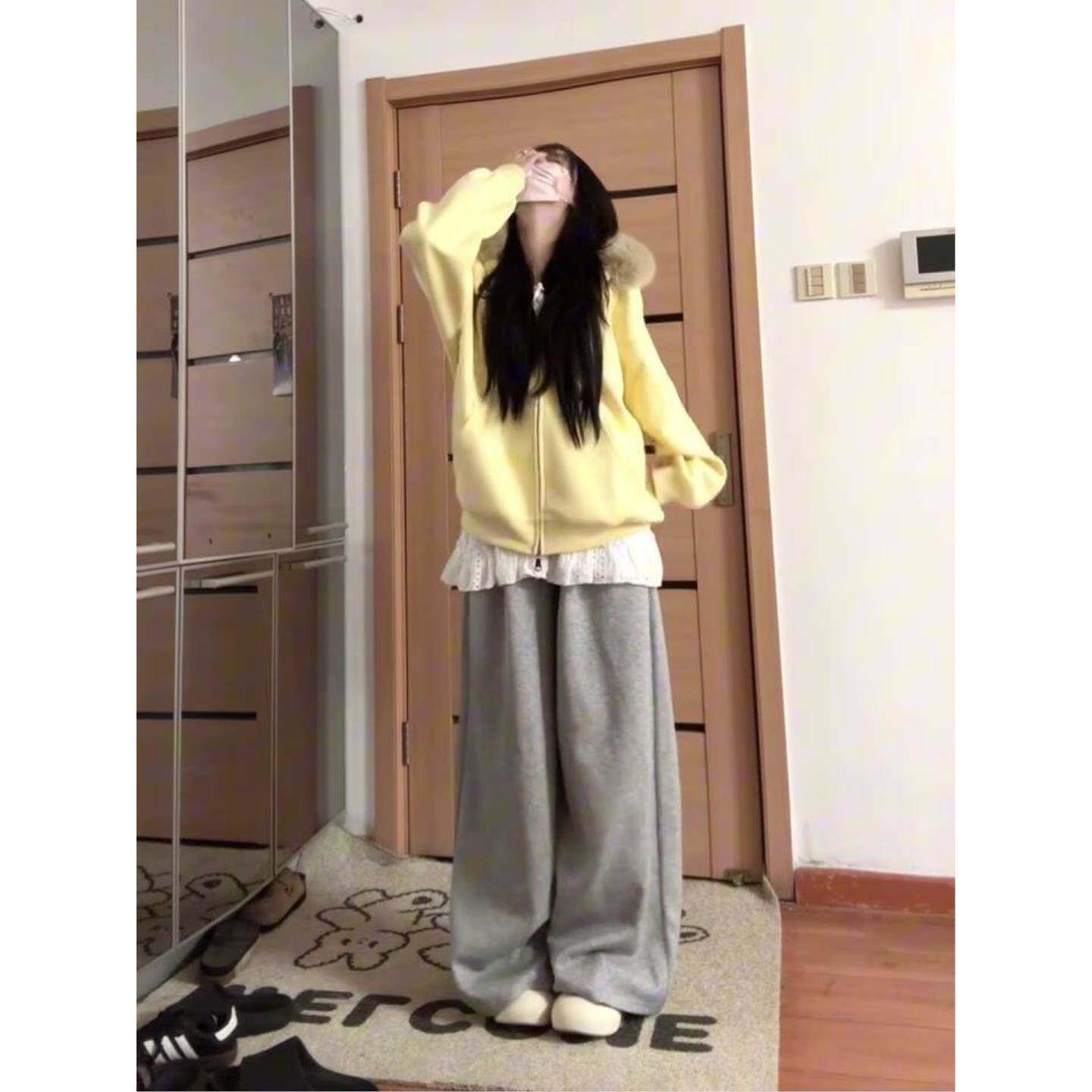 奶黄好显白韩系学院风连帽卫衣女显瘦设计感衫