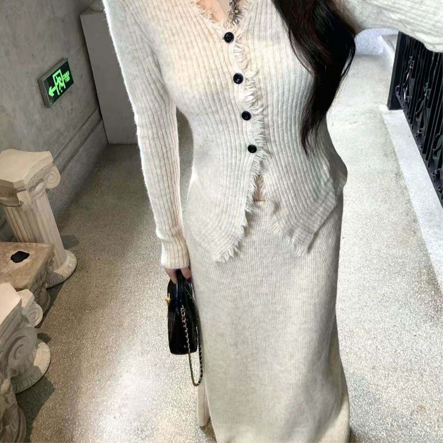 入秋搭配一整套早秋韩系温柔毛边针织开衫高腰半身长裙两件套