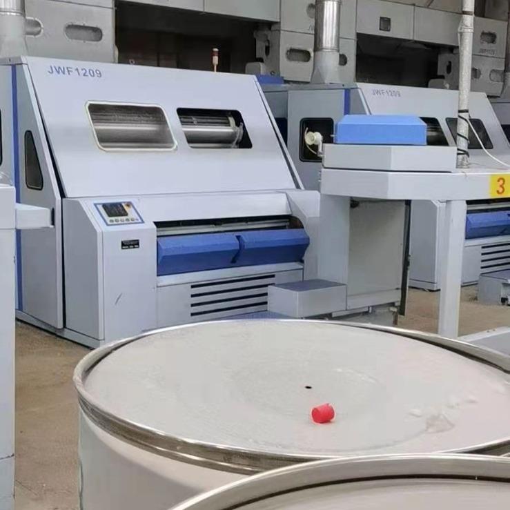 梳棉10台宽幅1.5米100*1100自动换筒青岛2012年配晨阳棉箱