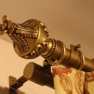 雕花窗帘杆进口铁艺头美国圣奇尼仿古花双杆罗马杆金装饰蕾黄色杆