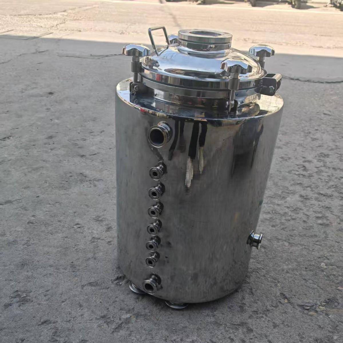 厂家供应16/04不锈钢双层设备配备搅拌罐配料罐高效节能易清洗