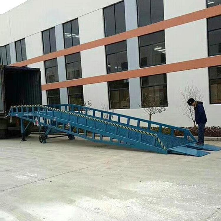 琇泽移动式液压登车桥装卸货平台集装箱登车桥10吨可移动转运升降
