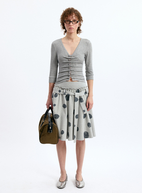 1c00M4不规则波卡尔圆点绑带半裙中古风花灰色波点女士A字裙2026