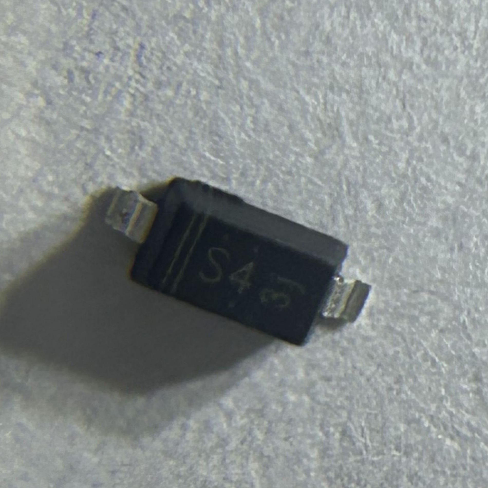 甄选SD103AW 封装SOD-123W 丝印S4肖特基二极管 晶导微 1N5819 二