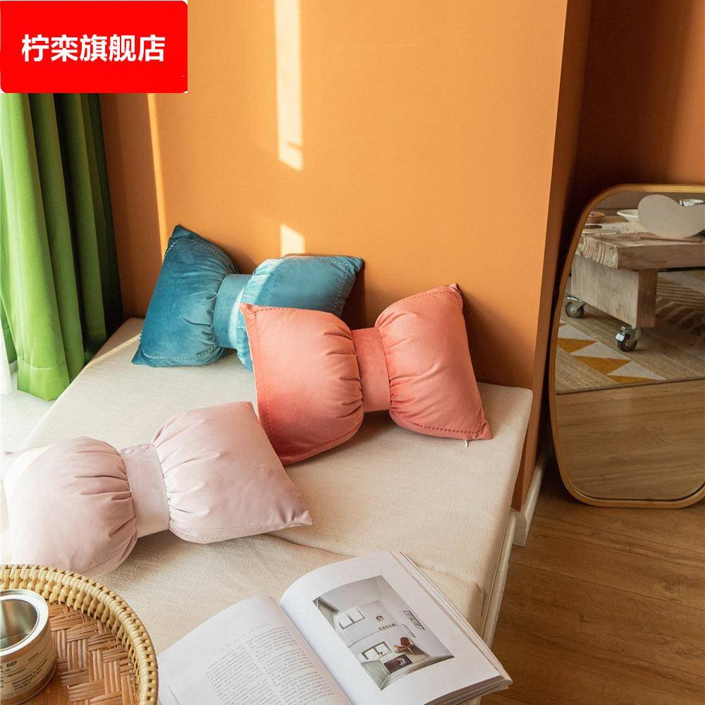 意大利绒链式刺绣腰枕天鹅绒蝴蝶结靠垫ins飘窗靠枕床头抱枕