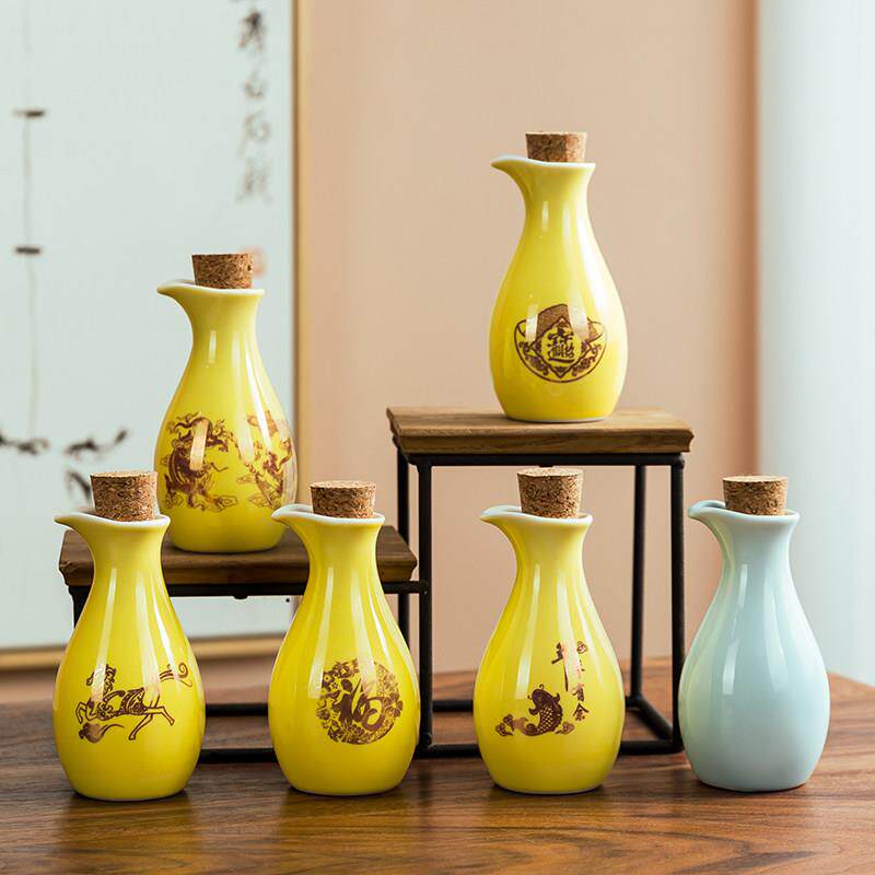 二两陶瓷酒瓶分酒器温酒彷古家用迷你烫酒壶覆古风白酒空瓶小酒杯