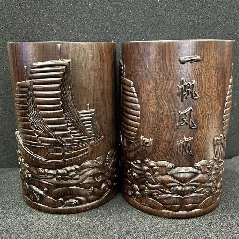 红木笔筒浮雕工艺品黑檀书房客厅桌面摆件实木笔筒送礼品复古做旧