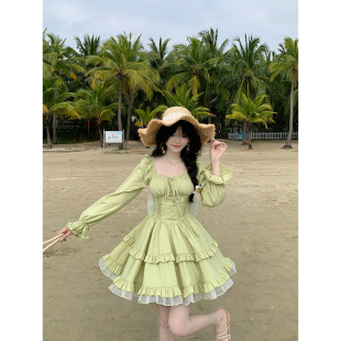 法式 设计感抽绳收腰显瘦蓬蓬短裙 千金感绿色方领连衣裙女早秋新款