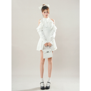 千金感连衣裙女春季2025新款Lolita白色挂脖露肩荷叶边遮肉短裙子