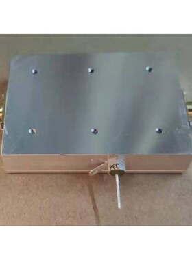 10K-3G增益22dB 0.5W 27dBm 宽带 功率 放大器 小体积 干扰 源