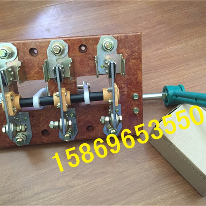 HD14-400/31 开启式单投刀闸开关 侧面手柄操作刀开关400A 右侧