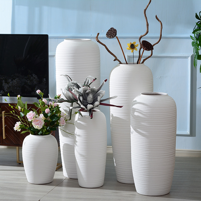 现代陶瓷插干花白色落地花瓶复古文艺玄关in摆件粗陶罐花器