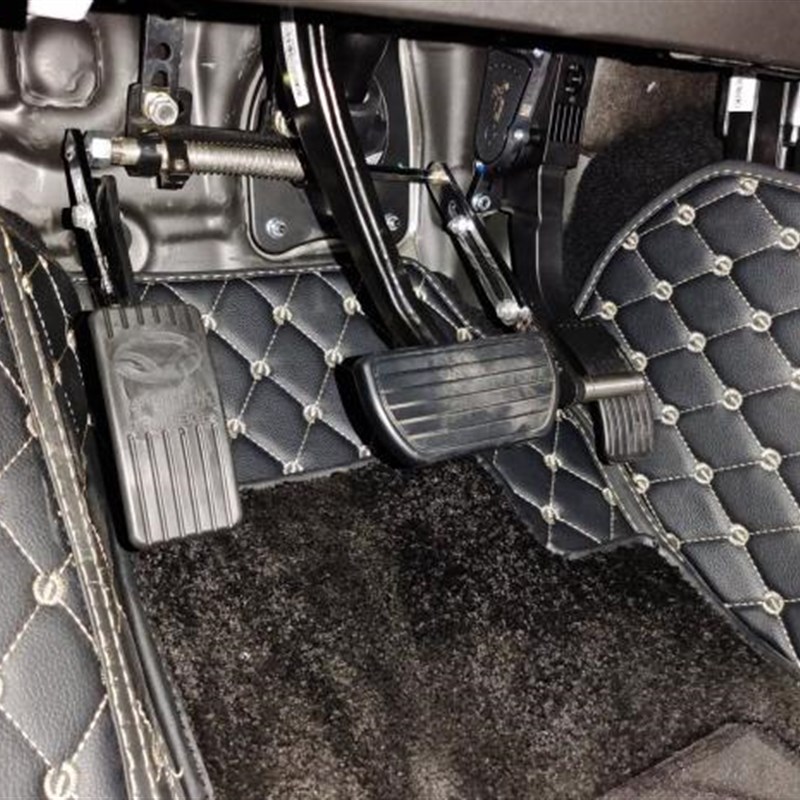 C5左脚迁延踏板q手续齐全残疾人汽车改装左脚油门