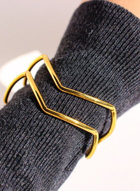 青岛出口新款欧美小众双层波浪曲线开口手镯女极简几何手镯