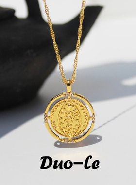 青岛出口欧美小众复古双面浮雕圆牌吊坠项链微镶锆石细链叠戴