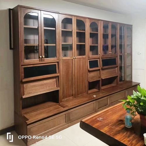 书柜一体整墙到顶客厅靠墙满墙实木书柜带玻璃门展示柜收纳储物柜