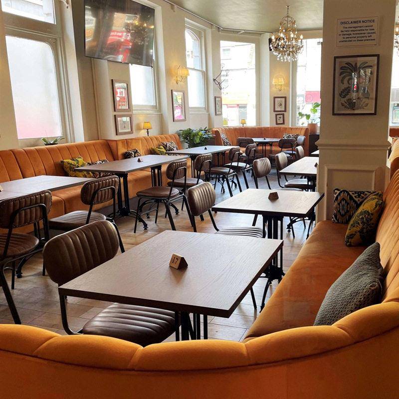 工程案列餐饮家具美式复古风木制绒布软包咖啡店餐厅桌椅卡座组合