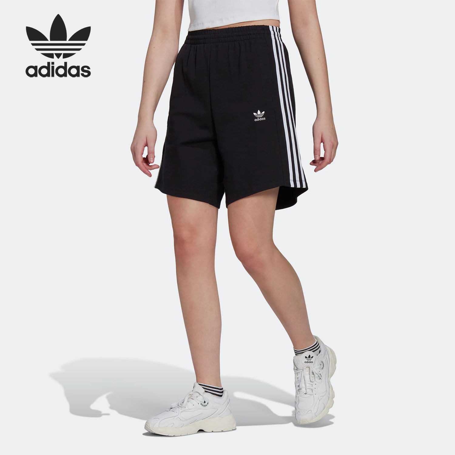 Adidas/阿迪达斯官方正品三叶草女子夏季新款运动针织短裤HM2137