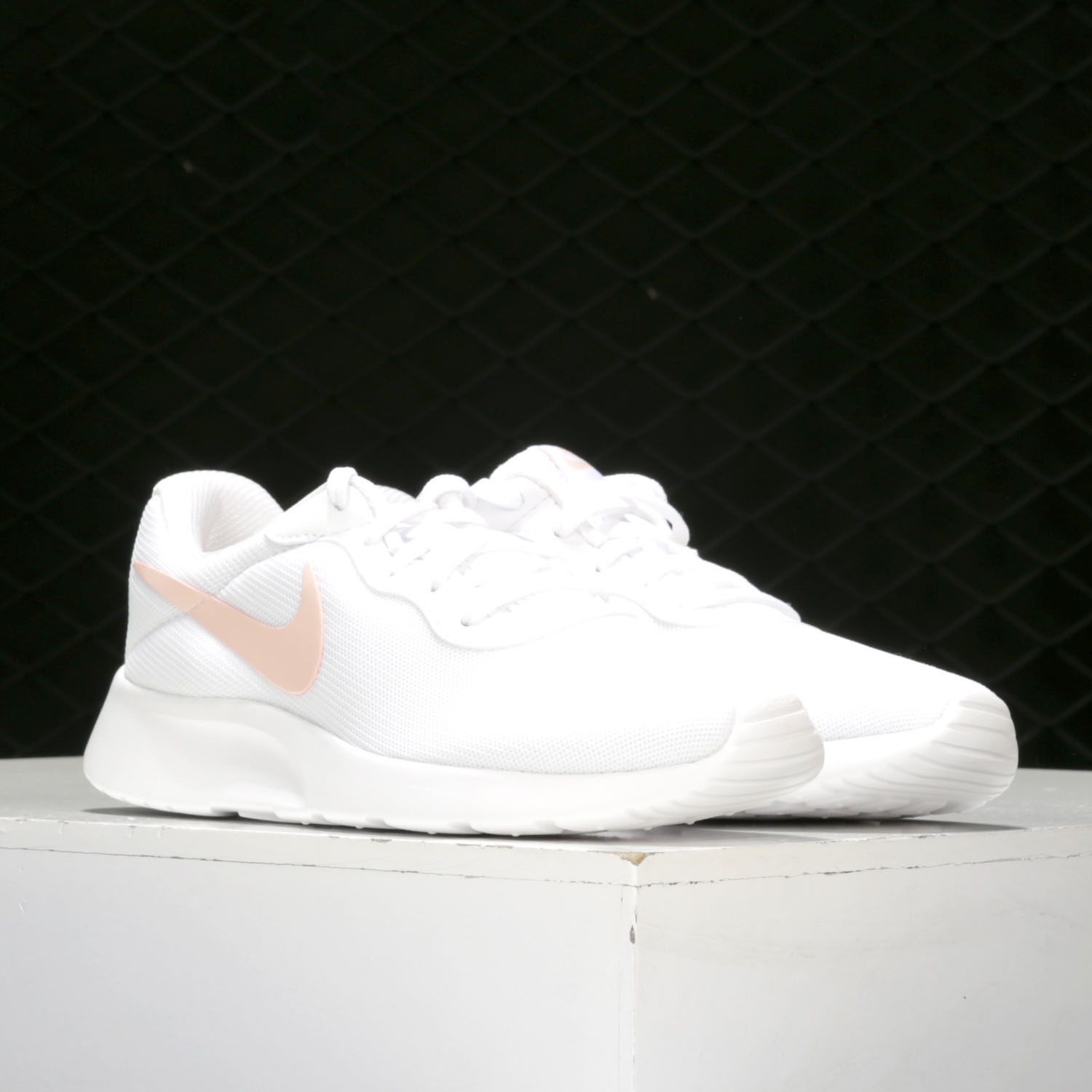 Nike/耐克官方正品 TANJUN 女子舒适透气运动跑步鞋 812655-109